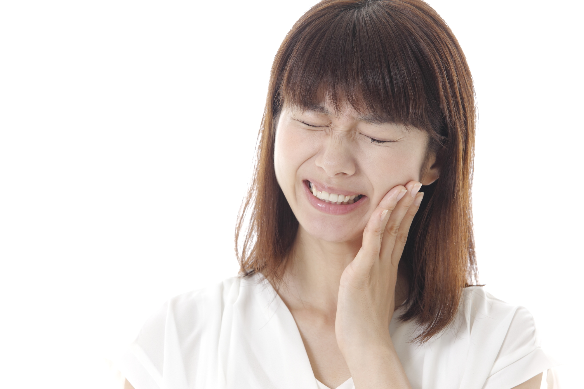 歯が痛い!ホームホワイトニング中に薬剤がしみる原因とは 歯が痛い!ホームホワイトニング中に薬剤がしみる原因とは